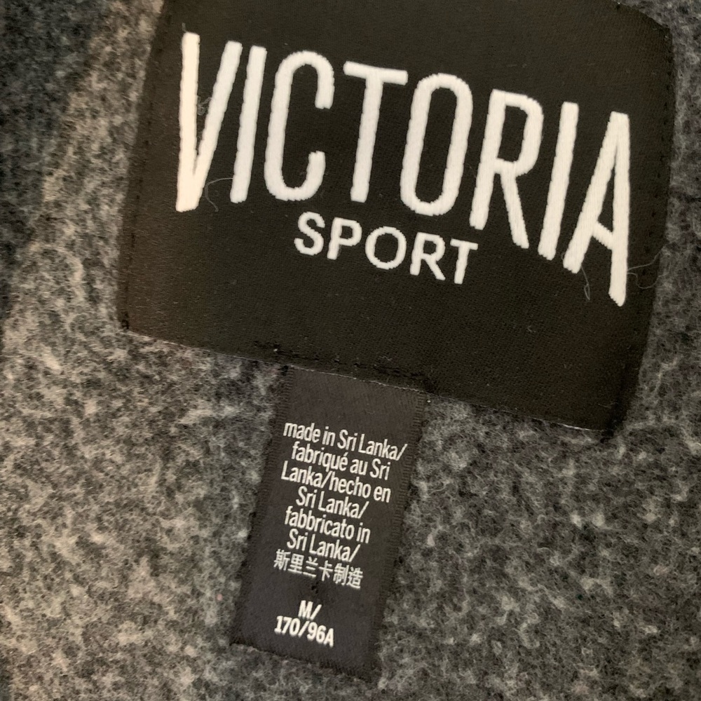 Victoria’s Secret Sport Crew Neck - Picture 4 of 4